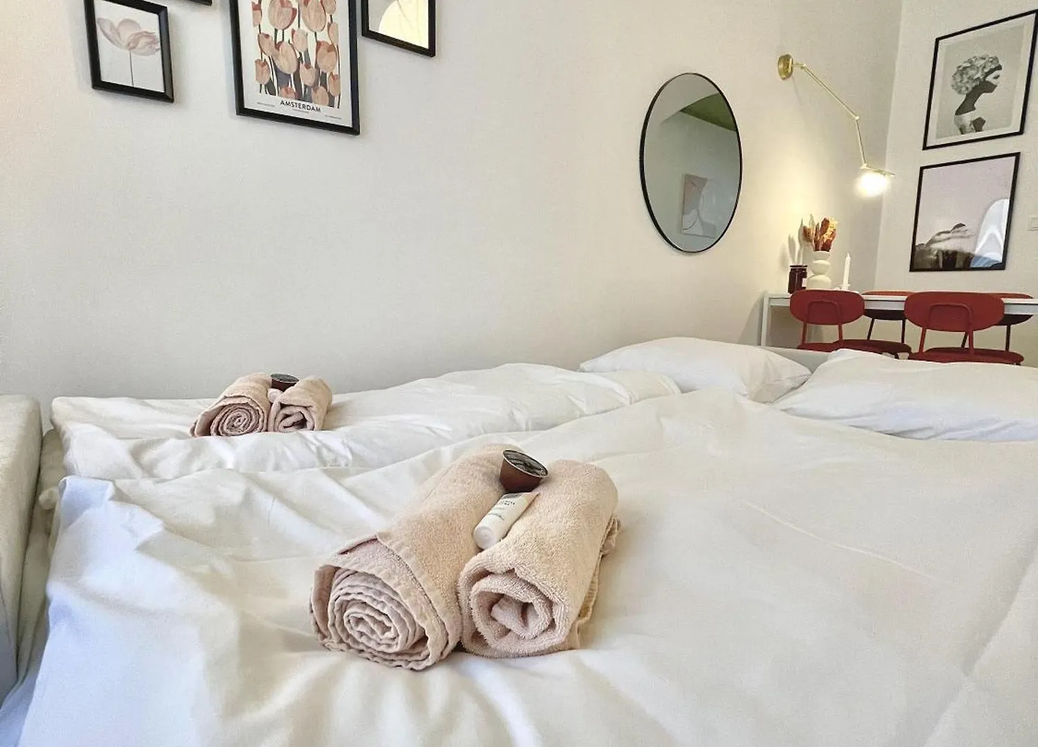 Cozy, Natural Ground Base Apartment, Prague 0*,