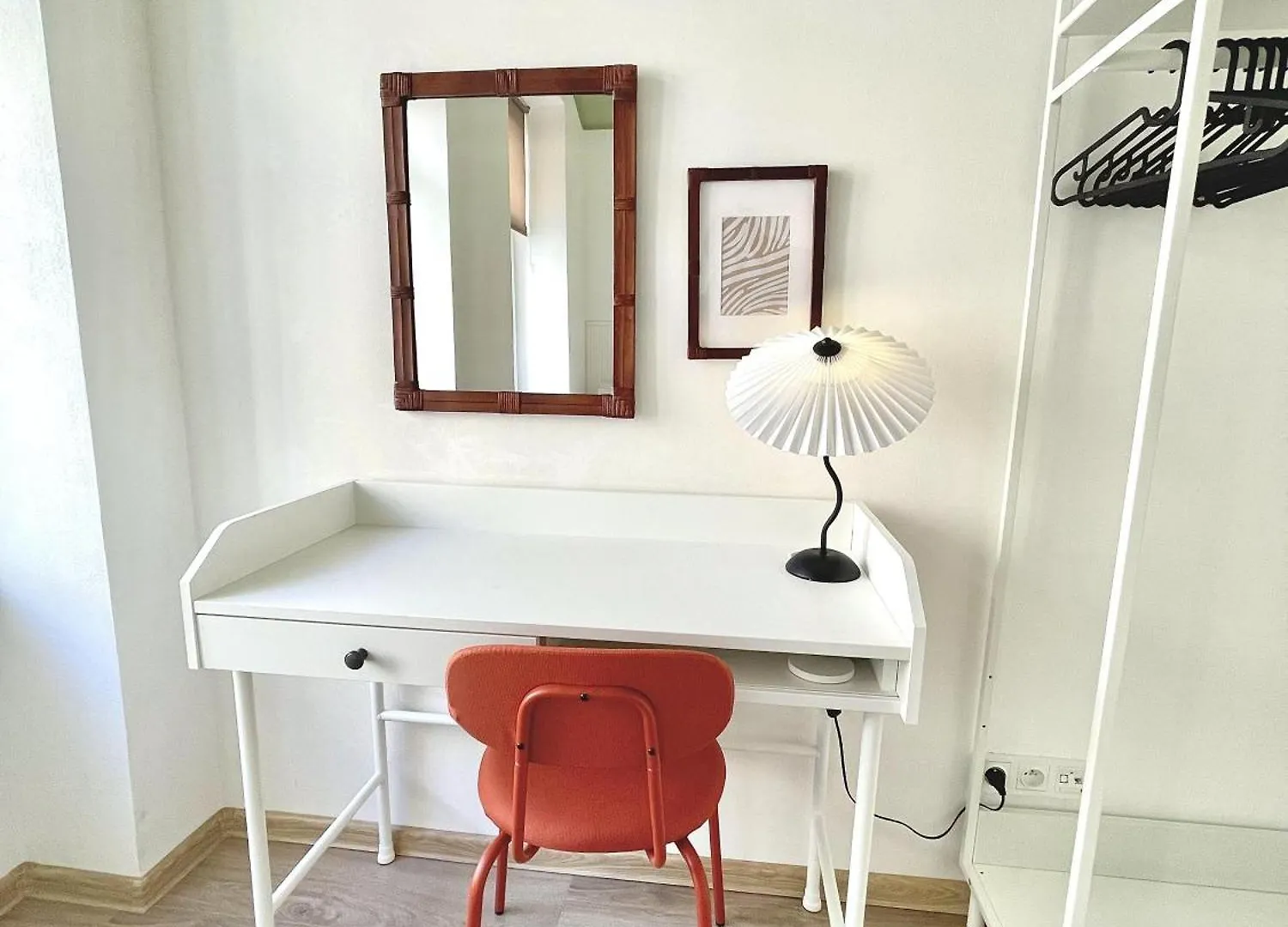Cozy, Natural Ground Base Apartment, Prague Apartment