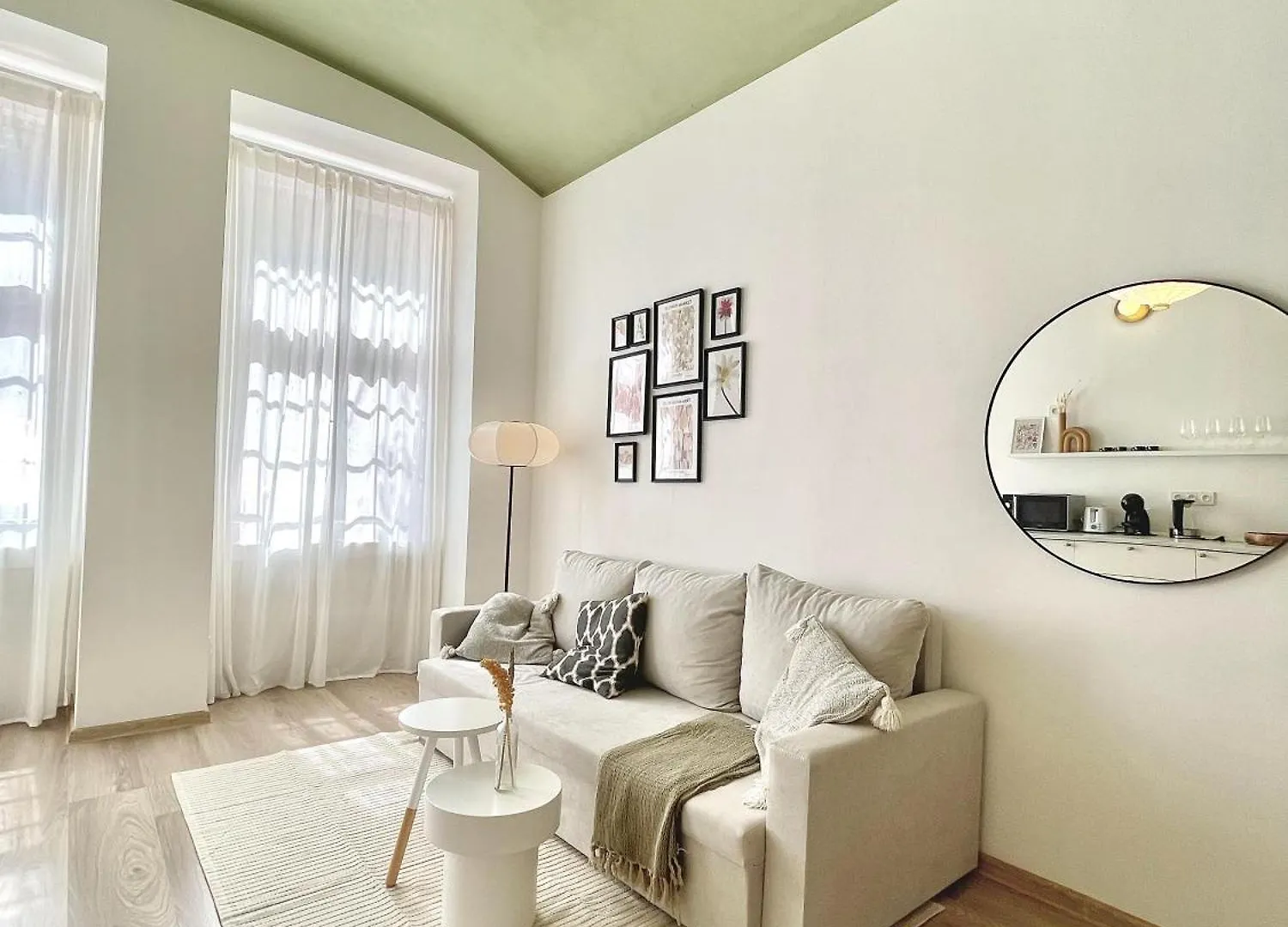 Cozy, Natural Ground Base Apartment, Prague 0*,  Czech Republic